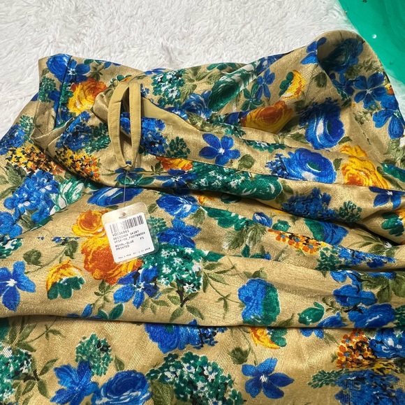 Indian Lehnga outfit beautiful - Picture 4 of 8